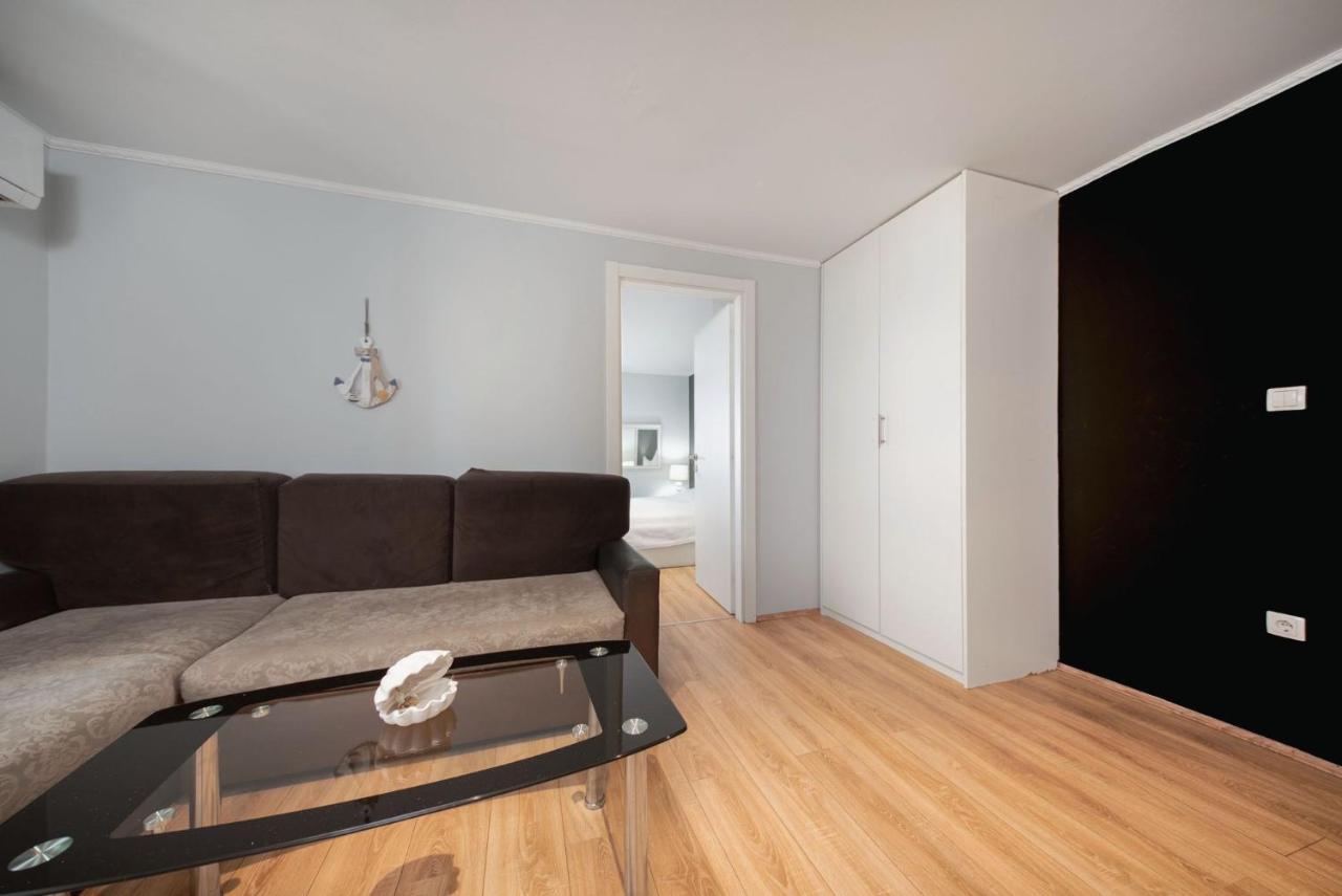 Апартаменты Apartman Gentile Сплит Экстерьер фото